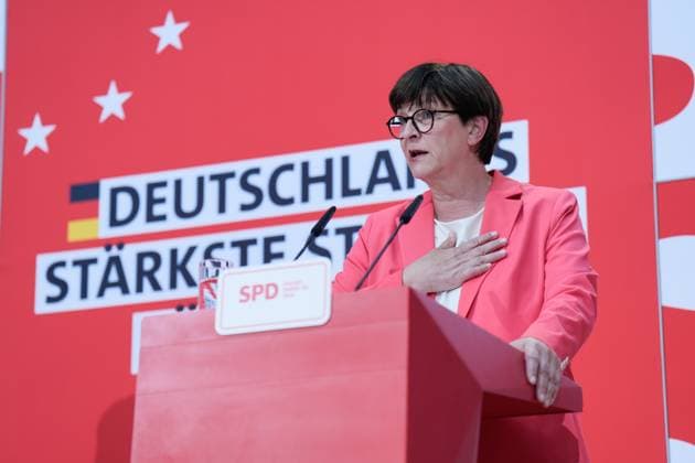 Pressekonferenz, SPD, Willy-Brandt-Haus, Saskia Esken Pressekonferenz, SPD, Vorsitzende, Saskia Esken Berlin Berlin GER *** Press conference, SPD, Willy Brandt Haus, Saskia Esken Press conference, SPD, Chairwoman, Saskia Esken Berlin Berlin GER