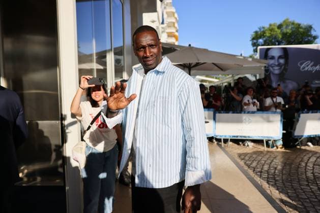 77e festival du film de Cannes PHOTOPQR NICE MATIN Sebastien Botella 13 05 2024 Arrivee du jury du 77e festival du film de Cannes devant lhotel Martinez de Cannes le lundi 13 mai 2024 OMAR SY Cannes Film Festival director arrives for a dinner with members of the jury at the Grand Hyatt Cannes Hotel Martinez, on the eve of the opening ceremony of the 77th edition of the Cannes Film Festival in Cannes, southern France, on May 13, 2024 France  Copyright: xPHOTOPQR NICExMATIN MAXPPPxSebastienxBotellax 20240513NIM3169 20240513NIM3169