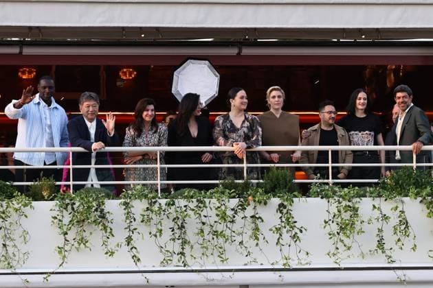 77th Cannes Film Festival PHOTOPQR LE PARISIEN Fred Dugit Cannes 13 05 2024 Cuture Cinéma Palais des festival à Cannes 06 , le 13 mai 2024 On the eve of the opening of the jury of the 77th Cannes Film Festival chaired by American director Greta Gerwig and its members Turkish screenwriter Ebru Ceylan, Native American actress Lily Gladstone, French actress Eva Green, Lebanese director Nadine Labaki, Spanish director Juan Antonio Bayona, Italian actor Pierfrancesco Favino, Japanese director Kore eda Hirokazu and French actor Omar Sy Photo LP Fred Dugit the members of the Jury of the 77th Cannes Film Festival ooks on during a dinner at the Grand Hyatt Cannes Hotel Martinez, on the eve of the opening ceremony of the 77th edition of the Cannes F  Copyright: xPHOTOPQR LExPARISIEN MAXPPPxFredxDugitx 20240513LPA3284 20240513LPA3284