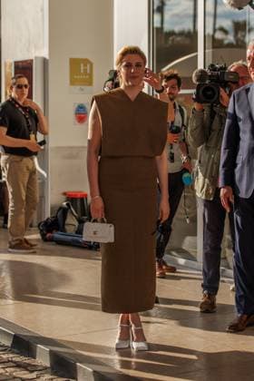 Arrivals Cannes Greta Gerwig Jury arriving at the Hotel Martinez as part of the 77 Festival de Cannes on 13 05 2024 Copyright: xEventpressxKochanx