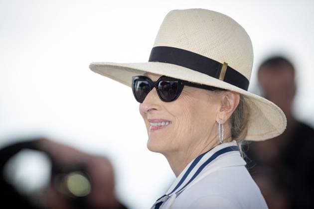 Cannes - Meryl Streep Photocall Meryl Streep attends a photocall as she receives an honorary Palme d Or at the 77th annual Cannes Film Festival at Palais des Festivals on May 14, 2024 in Cannes, France. Photo by Shootpix ABACAPRESS.COM Cannes France  Copyright: xShootpix ABACAx