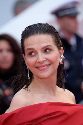 Entertainment Bilder des Tages The Second Act premiere at 77th Festival de Cannes - Cannes, France CANNES, FRANCE. May 14, 2024: Juliette Binoche at the The Second Act premiere at the 77th Festival de Cannes. Picture: Paul Smith Featureflash Cannes France  Copyright: xPaulxSmithx xFeatureflashx