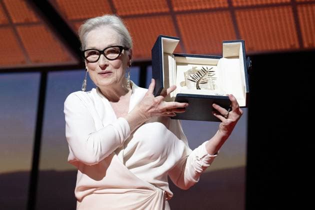 Annual Cannes Film Festival - Opening Ceremony - Cannes Meryl Streep receives the Honorary Palme D?Or Award on stage during the opening ceremony at the 77th annual Cannes Film Festival at Palais des Festivals on May 14, 2024 in Cannes, France. Photo by David NIVIERE ABACAPRESS.COM CANNES France  Copyright: xNivierexDavid ABACAPRESS.COMx