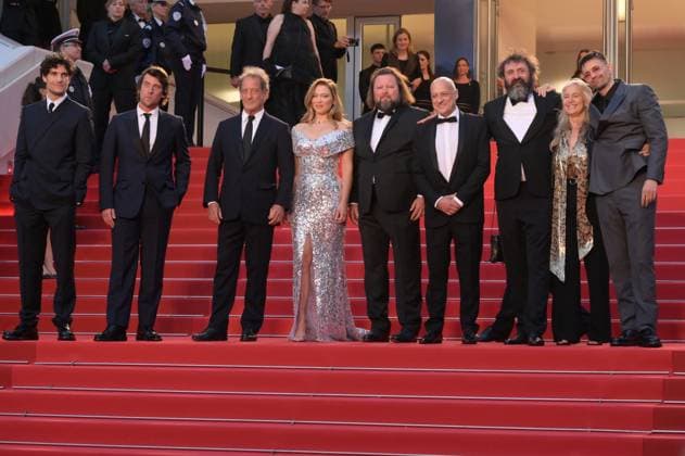 The Second Act premiere at 77th Festival de Cannes - Cannes, France CANNES, FRANCE. May 14, 2024: Louis Garrel, Vincent Lindon, Lea Seydoux, Manuel Guillot, guest, Raphael Quenard, Quentin Dupieux & Hugo Selignac at the The Second Act premiere at the 77th Festival de Cannes. Picture: Paul Smith Featureflash Cannes France  Copyright: xPaulxSmithx xFeatureflashx