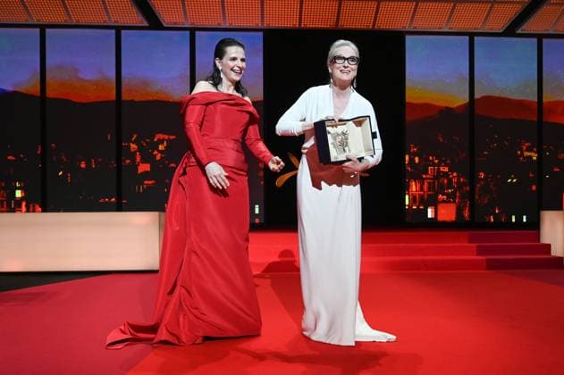 77eme Festival International du Film de Cannes Ceremonie douverture Opening ceremony of the 77th International Cannes Film Festival 304897 2024 05 14 Cannes France Binoche, Juliette Streep, Meryl  Copyright: xSergexArnalx xStarfacex STAR_304897_026