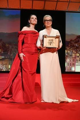 77eme Festival International du Film de Cannes Ceremonie douverture Opening ceremony of the 77th International Cannes Film Festival 304897 2024 05 14 Cannes France Binoche, Juliette Streep, Meryl  Copyright: xSergexArnalx xStarfacex STAR_304897_032