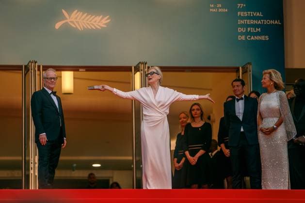 Festival de Cannes Premiere Le Deuxieme Acte Thierry Fremaux, Meryl Streep and Iris Knobloch at the opening of the 77 Cannes Film Festival at the Palais de Festival and the premiere Le Deuxieme Acte The Second Act on 14 05 2024 in Cannes Copyright: xEventpressxKochanx