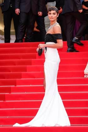 May 14, 2024: Taylor Hill attends the premiere of Le Deuxieme Acte ( The Second Act ) and opening ceremony of the 77th Cannes Film Festival at Palais des Festivals in Cannes, France, on 14 May 2024. Photo: - ZUMAm179 20240514_zep_m179_124 Copyright: xAlecxMichaelx
