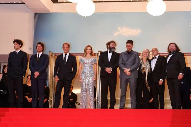 May 14, 2024: Hugo Selignac, Louis Garrel, Vincent Lindon, Lea Seydoux, Quentin Dupieux, Raphael Quenard and Manuel Guillot attend the premiere of Le Deuxieme Acte ( The Second Act ) and opening ceremony of the 77th Cannes Film Festival at Palais des Festivals in Cannes, France, on 14 May 2024. Photo: - ZUMAm179 20240514_zep_m179_127 Copyright: xAlecxMichaelx