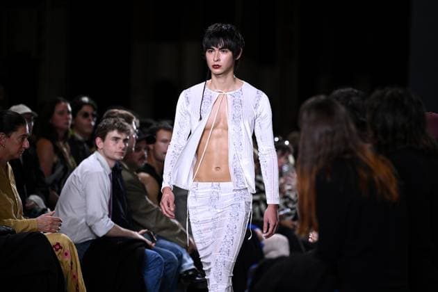 Bilder des Jahres 2024, Entertainment 05 Mai Entertainment Themen der Woche KW20 Entertainment Bilder des Tages AUSTRALIAN FASHION WEEK, Models walk the runway wearing creations by Alix Higgins during Australian Fashion Week 2024 in Sydney, Wednesday, May 15, 2024. ( NO ARCHIVING, EDITORIAL USE ONLY, NO USE IN BOOKS WITHOUT CONSENT SYDNEY NSW AUSTRALIA  Copyright: xDANxHIMBRECHTSx 20240515177432890468