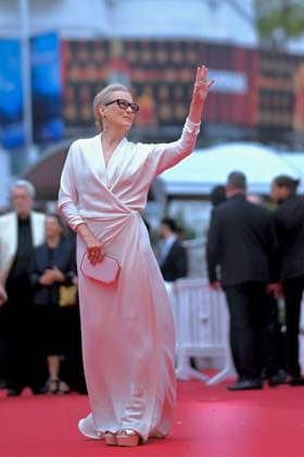 Cannes - Opening Ceremony Arrivals Meryl Streep attends Le Deuxieme Acte The Second Act Screening opening ceremony red carpet at the 77th annual Cannes Film Festival at Palais des Festivals on May 14, 2024 in Cannes, France. Photo by Franck Castel ABACAPRESS.COM Cannes France  Copyright: xCastelxFranck ABACAx