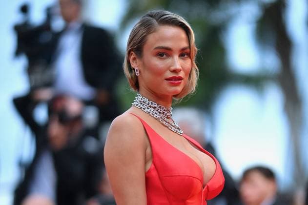 Cannes - Opening Ceremony Arrivals Rose Bertram attends Le Deuxieme Acte The Second Act Screening opening ceremony red carpet at the 77th annual Cannes Film Festival at Palais des Festivals on May 14, 2024 in Cannes, France. Photo by Franck Castel ABACAPRESS.COM Cannes France  Copyright: xCastelxFranck ABACAx