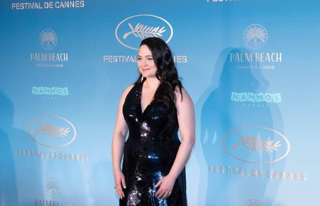 Photocall au diner officiel douverture du 77e Festival de Cannes 77th International Cannes Film Festival Photocall at official Dinner 304917 2024 05 14 Gladstone, Lily  Copyright: xAnthonyxCarrelx xStarfacex STAR_304917_028