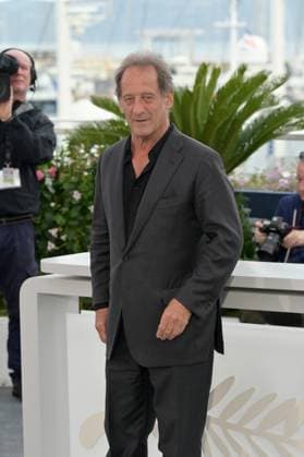 Internationale Filmfestspiele von Cannes, La deuxieme acte Photocall The Second Act photocall at 77th Festival de Cannes - Cannes, France CANNES, FRANCE. May 15, 2024: Vincent Lindon at The Second Act photocall at the 77th Festival de Cannes. Picture: Paul Smith Featureflash Cannes France  Copyright: xPaulxSmithx xFeatureflashx