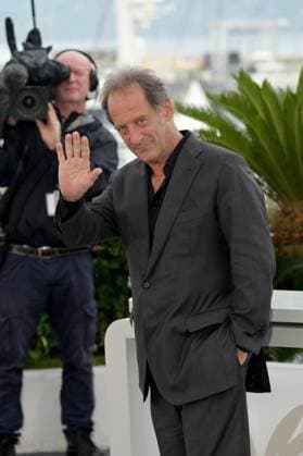 Internationale Filmfestspiele von Cannes, La deuxieme acte Photocall The Second Act photocall at 77th Festival de Cannes - Cannes, France CANNES, FRANCE. May 15, 2024: Vincent Lindon at The Second Act photocall at the 77th Festival de Cannes. Picture: Paul Smith Featureflash Cannes France  Copyright: xPaulxSmithx xFeatureflashx
