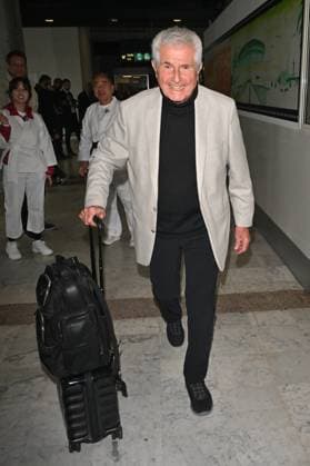 Cannes 2024 Celebs At Nice Airport Claude Lelouch arriving at Nice airport ahead of the 77th Cannes Film Festival in Nice, France on May 15, 2024. Photo by Julien Reynaud APS-Medias ABACAPRESS.COM Nice France  Copyright: xReynaudxJulien APS-Medias ABACAx