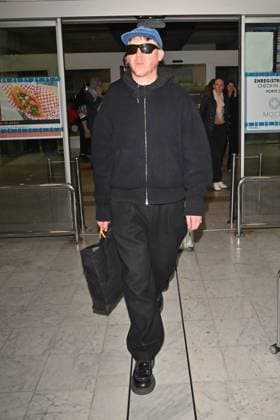 Cannes 2024 Celebs At Nice Airport Eddy de Pretto arriving at Nice airport ahead of the 77th Cannes Film Festival in Nice, France on May 15, 2024. Photo by Julien Reynaud APS-Medias ABACAPRESS.COM Nice France  Copyright: xReynaudxJulien APS-Medias ABACAx