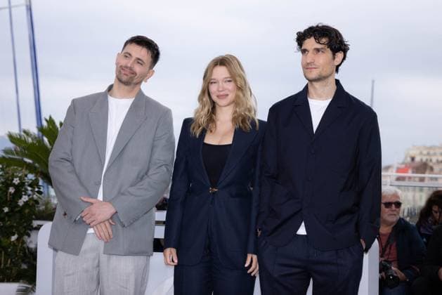 Internationale Filmfestspiele von Cannes, La deuxieme acte Photocall Cannes - Le Deuxieme Acte (The Second Act) Photocall Louis Garrel, LÃ a Seydoux, RaphaÃ«l Quenard attend the Le Deuxieme Act (The Second Act) Photocall at the 77th annual Cannes Film Festival at Palais des Festivals on May 15, 2024 in Cannes, France. Photo by Shootpix ABACAPRESS.COM Cannes France  Copyright: xShootpix ABACAx