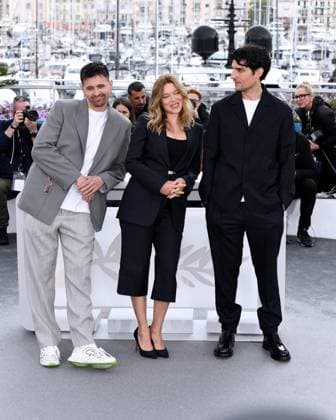 Internationale Filmfestspiele von Cannes, La deuxieme acte Photocall Cannes, 77th Cannes Film Festival 2024 Photocall film Le Deuxieme Act (The Second Act) In the photo: Lea Seydoux, Louis Garrel, RaphaÃ«l Quenard  Copyright: xAlbertoxTerenghix xipa-agency.nex xPoolxPhotoxEventsx03x IPA_Agency_IPA46091620