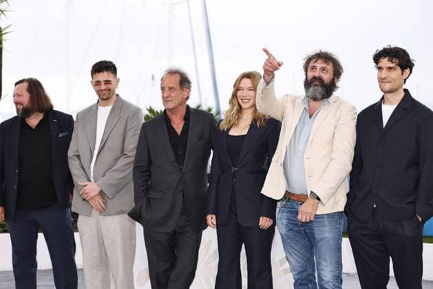 (240515) -- CANNES, May 15, 2024 -- French actors Manuel Guillot, Raphael Quenard, Vincent Lindon, French actress Lea Seydoux, French director and cinematographer Quentin Dupieux and French actor Louis Garrel (from L to R) pose during a photocall for the film Le Deuxieme Acte (The Second Act) at the 77th edition of the Cannes Film Festival in Cannes, southern France, May 15, 2024. The 77th edition of the Cannes Film Festival opened Tuesday on the French Riviera, with a selection of 22 films vying for the coveted Palme d Or. ) FRANCE-CANNES-FILM FESTIVAL-PREMIERE-CAST-PHOTOCALL GaoxJing