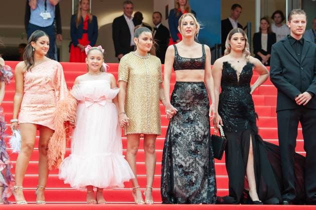 Cannes Wild Diamond NG Ashley Romano, Malou Khebizi, Director Agathe Riedinger, Kilia Fernane, Lea Gorla and Alexandra Noisier attending the ?Diamant Brut? (Wild Diamond) Red Carpet at Palais Des Festivals in Cannes, France on May 15 2024 as part of the 77th Cannes Film Festival. Photo by Nicolas Genin ABACAPRESS.COM Cannes France  Copyright: xGeninxNicolas ABACAx