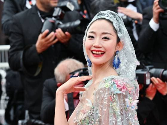 Entertainment Bilder des Tages Cannes, 77th Cannes Film Festival 2024, Second red carpet evening of the film Furiosa: A Mad Max Saga . In the photo Qian Hui  Copyright: xManuelexMangiarottix xipa-agencyx xPoolxPhotoxEventsx03x IPA_Agency_IPA46103547