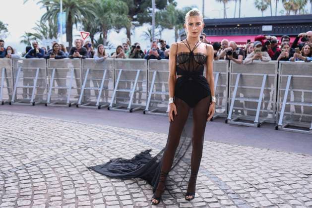 Cara Daur At Hotel Martinez - France Caro Daur is spotted at Martinez Hotel before going to official screening during 77th Cannes Film Festivalin Cannes, France on May 15, 2024. Photo by Marco Piovanotto ABACAPRESS.COM Cannes France  Copyright: xPiovanottoxMarco ABACAx