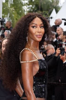 B Monte des marches du film Furiosa A Mad Max Saga lors du 77eme Festival International du Film de Cannes Naomi Campbell MontÃ e des marches du film Â Furiosa A Mad Max Saga Â pour la cÃ?rÃ monie d?ouverture du 77eme Festival International du Film de Cannes, au Palais des Festivals Ã Cannes On may 15th 2024 Olivier Borde Bestimage Red carpet of the movie Â Furiosa A Mad Max Saga Â for the opening of the 77th Cannes International Film Festival at the Palais des Festivals in Cannes, France On may 15th 2024 Cannes France  Copyright: xOLIVIERxBORDEx xBESTIMAGExOLIVIERxBORDEx xBESTIMAGEx