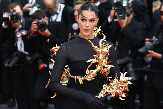 Entertainment Bilder des Tages May 15, 2024, Cannes, Cote D azur, France: IRIS MITTENAERE attends the Furiosa: A Mad Max Saga screening at the 77th Annual Cannes Film Festival at Palais des Festivals in Cannes, France Cannes France - ZUMAc179 20240515_zep_c179_101 Copyright: xMickaelxChavetx