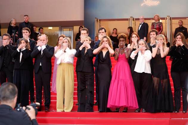 Judith Godreche, Tess BarthÃ lemy andRokhaya Diallo with the cast of the short film Moi aussi Me Too at the premiere of the feature film Furiosa A Mad Max Saga at the Festival de Cannes 2024 77 Cannes International Film Festival at the Palais des Festivals Cannes, 15 05 2024 Foto:xD.xBedrosianx xFuturexImagex furiosa_4646