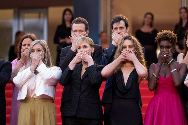 B MontÃ e des marches du film Â Furiosa A Mad Max Saga Â lors du 77eme Festival International du Film de Cannes Guest, NoÃ Boon, Judith Godreche, Richard Sears, Tess BarthÃ lemy, Rokhaya Diallo MontÃ e des marches du film Â Furiosa A Mad Max Saga Â pour la cÃ?rÃ monie d?ouverture du 77eme Festival International du Film de Cannes, au Palais des Festivals Ã Cannes On may 15th 2024 Olivier Borde Bestimage Red carpet of the movie Â Furiosa A Mad Max Saga Â for the opening of the 77th Cannes International Film Festival at the Palais des Festivals in Cannes, France On may 15th 2024 Cannes France  Copyright: xOLIVIERxBORDEx xBESTIMAGExOLIVIERxBORDEx xBESTIMAGEx