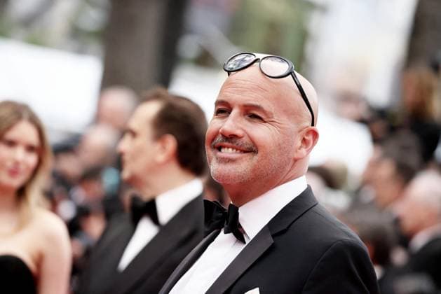 J MontÃ e des marches du film Â Furiosa A Mad Max Saga Â lors du 77eme Festival International du Film de Cannes Billy Zane MontÃ e des marches du film Â Furiosa A Mad Max Saga Â lors du 77eme Festival International du Film de Cannes, au Palais des Festivals Ã Cannes On may 15th 2024 Jacovides Moreau Bestimage Red carpet of the movie Â Furiosa A Mad Max Saga Â during the 77th Cannes International Film Festival at the Palais des Festivals in Cannes, France On may 15th 2024 Cannes France  Copyright: xJACOVIDES-MOREAUx xBESTIMAGExJACOVIDES-MOREAUx xBESTIMAGEx