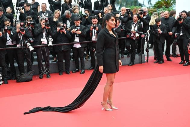 77eme Festival International du Film de Cannes MontÃ e des marches du Film Furiosa Mad Max Festival de Cannes 2024 77e Ã dition montee du film Furiosa Leila Bekhti 304973 2024 05 15 Cannes France  Copyright: xLionelxGuericolas MPPx STAR_304973_039