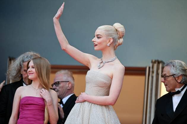 77eme Festival International du Film de Cannes MontÃ e des marches du Film Furiosa Mad Max Festival de Cannes 2024 77e Ã dition montee du film Furiosa Anya Taylor Joy 304973 2024 05 15 Cannes France  Copyright: xLionelxGuericolas MPPx STAR_304973_227