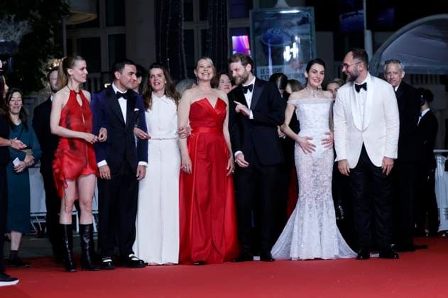 Tessa Hoder, Besir Zeciri, Malene Blenkov, Trine Dyrholm, Magnus von Horn, Vic Carmen Sonne and Mariusz Wlodarski at the premiere of the feature film Pigen med nalen The Girl with the Needle at the Festival de Cannes 2024 77 Cannes International Film Festival at the Palais des Festivals Cannes, 15 05 2024 Foto:xD.xBedrosianx xFuturexImagex needle_4504