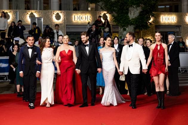 M MontÃ e des marches du film Â The girl with the needle La jeune femme Ã l aiguille Â lors du 77eme Festival International du Film de Cannes Besir Zeciri, Malene Blenkov, Trine Dyrholm, Magnus von Horn, Vic Carmen Sonne, Mariusz Wlodarski, Tessa Hoder MontÃ e des marches du film Â The girl with the needle La jeune femme Ã l aiguille Â lors du 77eme Festival International du Film de Cannes, au Palais des Festivals Ã Cannes On may 15th 2024 Jacovides Moreau Bestimage Red carpet of the movie Â The girl with the needle Â during the 77th Cannes International Film Festival at the Palais des Festivals in Cannes, France On may 15th 2024 Cannes France  Copyright: xJACOVIDES-MOREAUx xBESTIMAGExJACOVIDES-MOREAUx xBESTIMAGEx