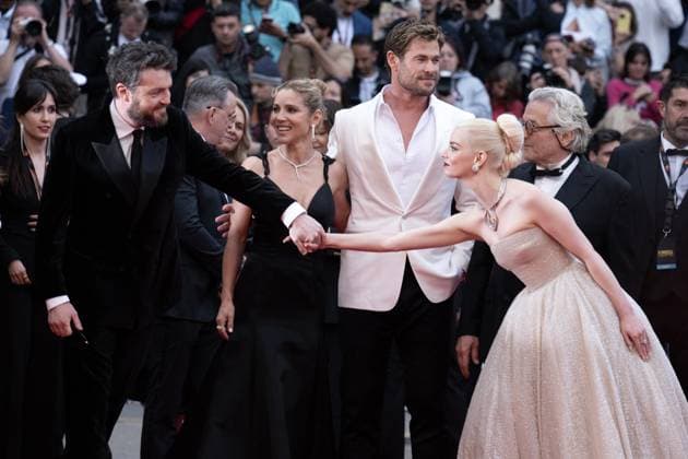 Annual Cannes Film Festival - Furiosa: A Mad Max Saga - Cannes DN Elsa Pataky, Chris Hemsworth, George Miller, Anya Taylor-Joy, Alyla Browne and Doug Mitchell attend the screening of Furiosa: A Mad Max Saga during the 77th annual Cannes Film Festival at Palais des Festivals, on May 15, 2024 in Cannes, France. Photo by David NIVIERE ABACAPRESS.COM CANNES France  Copyright: xNivierexDavid ABACAPRESS.COMx