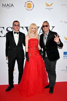 Better World Fund gala evening at the Carlton Hotel in Cannes during the 77th Cannes Film Festival 202 Manuel Collas de la Roche, president and founder of the Better World Fund, artist Devy Man and guest during the Better World Fund gala evening at the Carlton Hotel in Cannes during the 77th Cannes Film Festival 2024 on May 15 Bruno Bebert Bestimage Better World Fund gala evening at the Carlton Hotel in Cannes during the 2024 Cannes Film Festival on May 15 Cannes France  Copyright: xBrunoxBebertx xBestimagexBrunoxBebertx xBestimagex