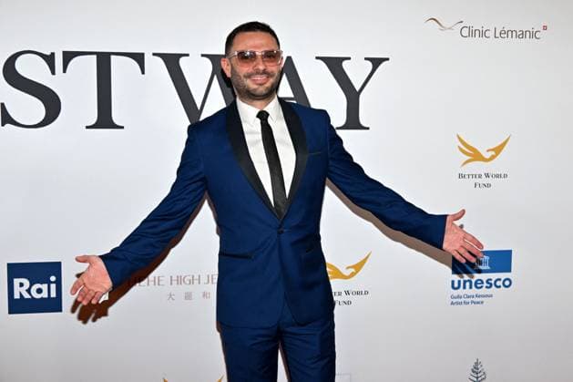 Better World Fund gala evening at the Carlton Hotel in Cannes during the 77th Cannes Film Festival 202 Gregory Bakian during the Better World Fund gala evening at the Carlton Hotel in Cannes during the 77th Cannes Film Festival 2024 on May 15 Bruno Bebert Bestimage Better World Fund gala evening at the Carlton Hotel in Cannes during the 2024 Cannes Film Festival on May 15 Cannes France  Copyright: xBrunoxBebertx xBestimagexBrunoxBebertx xBestimagex