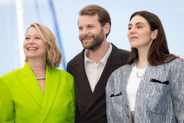 Cannes - Pigen Med Nalen Photocall Trine Dyrholm, Magnus von Horn and Vic Carmen Sonne attend the Pigen Med Nalen (The Girl With The Needle) Photocall at the 77th annual Cannes Film Festival at Palais des Festivals on May 16, 2024 in Cannes, France. Photo by Shootpix ABACAPRESS.COM Cannes France  Copyright: xShootpix ABACAx