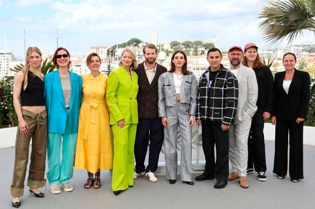 Tessa Hoder, Line Langebeck, Malene Blenkov, Trine Dyrholm, Magnus von Horn, Vic Carmen Sonne, Besir Zeciri, Mariusz Wlodarski, Michal Dymek and Agnieszka Glinska at the photocall for the feature film Pigen med nalen The Girl with the Needle at the Festival de Cannes 2024 77 Cannes International Film Festival at the Palais des Festivals Cannes, 16 05 2024 Foto:xD.xBedrosianx xFuturexImagex nalen_4508