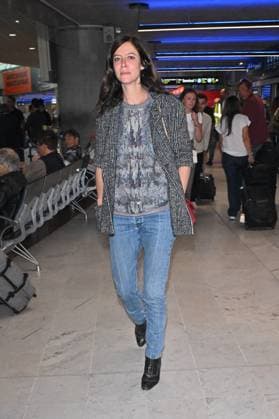 Cannes 2024 Celebs At Nice Airport Anna Mouglalis arriving at Nice airport ahead of the 77th Cannes Film Festival in Nice, France on May 16, 2024. Photo by Julien Reynaud APS-Medias ABACAPRESS.COM Nice France  Copyright: xReynaudxJulien APS-Medias ABACAx