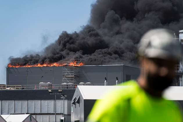 A fire at a construction site at Novo Nordisk in Kalundborg Thursday afternoon, May 16, 2024 The fire sent black smoke over the city of Kalundborg Police advised to stay away from the area and go inside , Kalundborg Denmark  Copyright: JokumxTordxLarsenx spdk20240516-142309-L