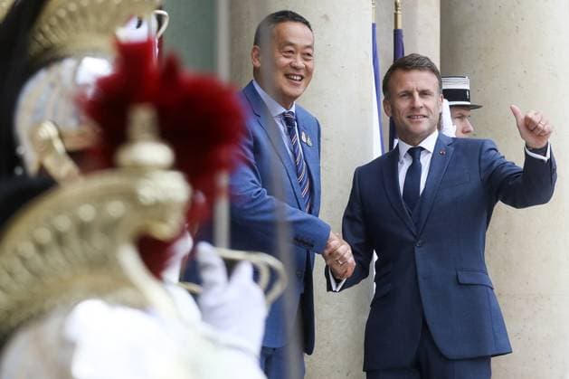 News Bilder des Tages French President Emmanuel Macron receives Thailands Prime Minister Srettha Thavisin prior to talks at the presidential Elysee Palace in Paris, France French President Emmanuel Macron receives Thailands Prime Minister Srettha Thavisin prior to talks at the presidential Elysee Palace in Paris, France, France, le 16 mai 2024 StÃ phane Lemouton Bestimage French President Emmanuel Macron receives Thailands Prime Minister Srettha Thavisin prior to talks at the presidential Elysee Palace in Paris, France, on May 16, 2024 Paris France  Copyright: xStephanexLemoutonx xBestimagexStephanexLemoutonx xBestimagex