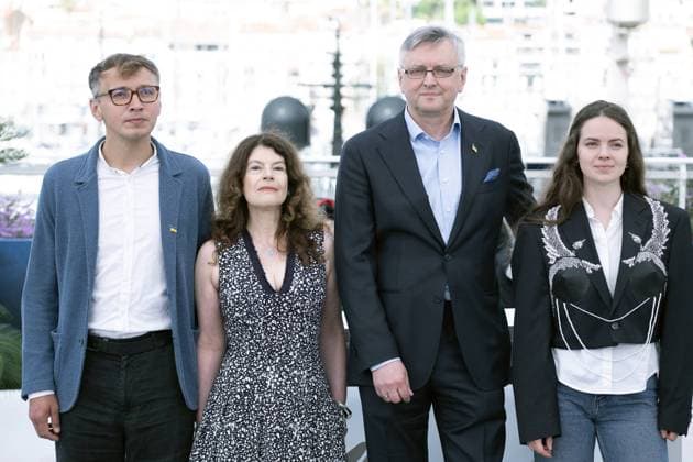 Annual Cannes Film Festival - Pigen Med Nalen - Cannes DN Piotr Pawlus, Maria Choustova, Sergei Loznitsa and Yaryna Hordiienko attend The Invasion (L Invasion) Photocall at the 77th annual Cannes Film Festival at Palais des Festivals on May 16, 2024 in Cannes, France. Photo by David NIVIERE ABACAPRESS.COM CANNES France  Copyright: xNivierexDavid ABACAPRESS.COMx