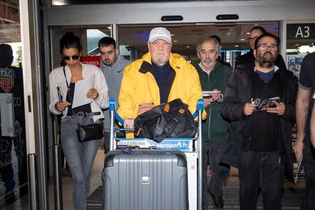 Paul Schrader arrives at Nice airport during the 77th Cannes International Film Festival Paul Schrader arrives at Nice airport during the 77th Cannes International Film Festival May 14 25, 2024 , May 16, 2024 Pierre Persusseau Bestimage Paul Schrader arrives at Nice airport during the 77th Cannes International Film Festival May 14 25, 2024 , May 16, 2024 Nice France  Copyright: xPierrexPerusseaux xBestimagexPierrexPerusseaux xBestimagex