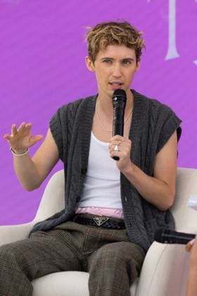 Magnum Beach press conference during the 77th Cannes International Film Festival Troye Sivan Magnum Beach press conference during the 77th Cannes International Film Festival on May 16, 2024 Cannes France Jeremy Melloul Magnum Cannes via Bestimage Magnum Beach press conference during the 77th Cannes International Film Festival on May 16, 2024 Cannes France  Copyright: xJeremyxMelloulx xBestimagexJeremyxMelloulx xBestimagex