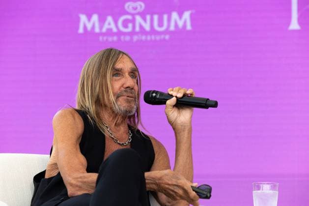 Entertainment Bilder des Tages Magnum Beach press conference during the 77th Cannes International Film Festival Iggy Pop Magnum Beach press conference during the 77th Cannes International Film Festival on May 16, 2024 Cannes France Jeremy Melloul Magnum Cannes via Bestimage Magnum Beach press conference during the 77th Cannes International Film Festival on May 16, 2024 Cannes France  Copyright: xJeremyxMelloulx xBestimagexJeremyxMelloulx xBestimagex