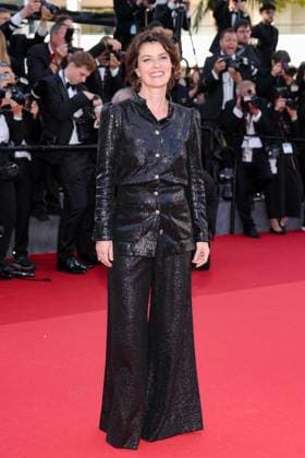 M MontÃ e des marches du film Â Megalopolis Â lors du 77eme Festival International du Film de Cannes Irene Jacob HabillÃ e en Chanel MontÃ e des marches du film Â Megalopolis Â lors du 77eme Festival International du Film de Cannes, au Palais des Festivals Ã Cannes On may 16th 2024 Jacovides Moreau Bestimage Red carpet of the movie Â Megalopolis Â during the 77th Cannes International Film Festival at the Palais des Festivals in Cannes, France On may 16th 2024 Cannes France  Copyright: xJACOVIDES-MOREAUx xBESTIMAGExJACOVIDES-MOREAUx xBESTIMAGEx