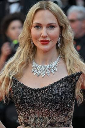 Cannes 2024 Premiere Megalopolis Meryem Sarah Uzerli at the premiere of Megalopolis during the 77th Cannes Film Festival in Cannes, France on May 16, 2024. Photo by Julien Reynaud APS-Medias ABACAPRESS.COM Cannes France  Copyright: xReynaudxJulien APS-Medias ABACAx